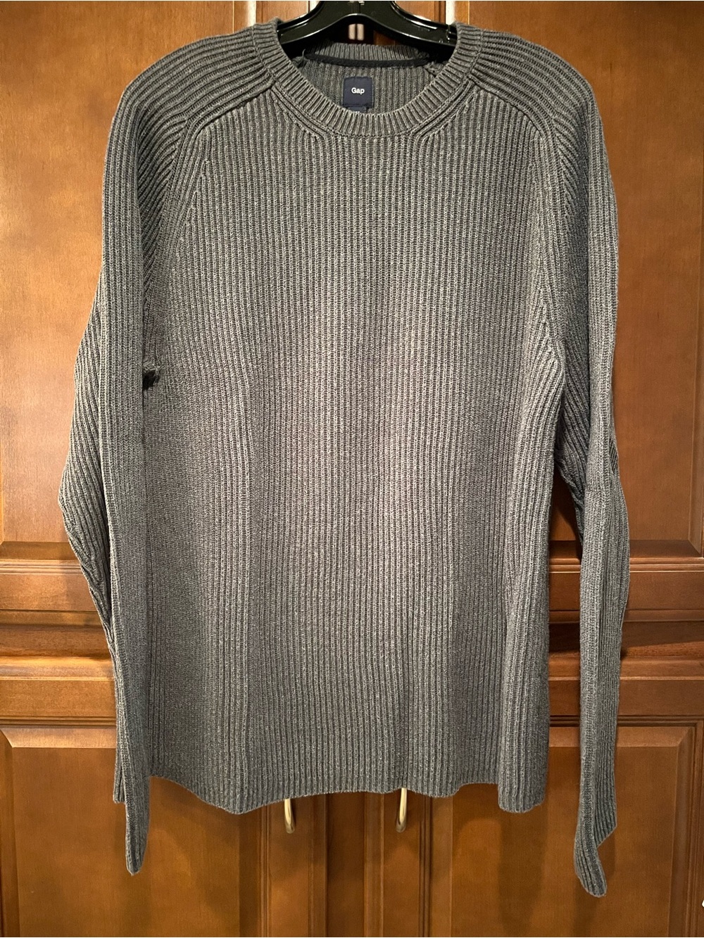 GAP Men’s Gray Rib-Knit Crewneck Sweater